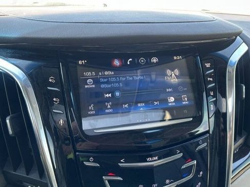 Used 2015 Cadillac Escalade Luxury AWD/4WD image 11