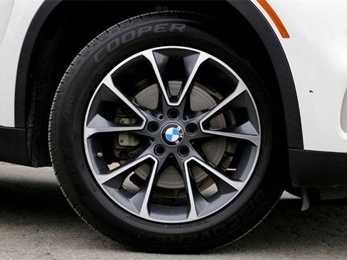 Used 2018 BMW X5 xDrive35i image 2