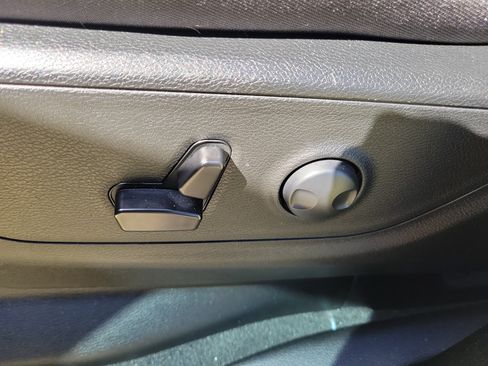 Used 2024 RAM 1500 Big Horn RWD image 13