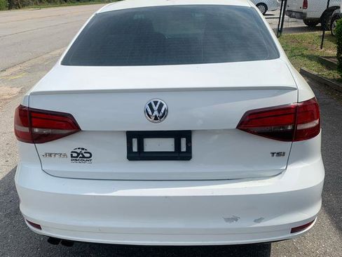 Used 2016 Volkswagen Jetta Sport image 5