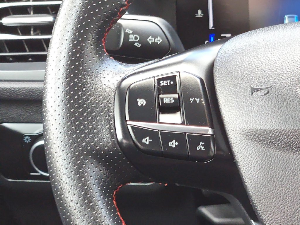 Used 2025 Ford Escape ST-Line AWD/4WD image 23