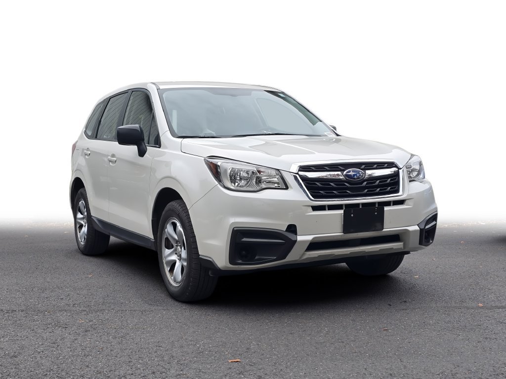 Used 2017 Subaru Forester 2.5i AWD/4WD image 1