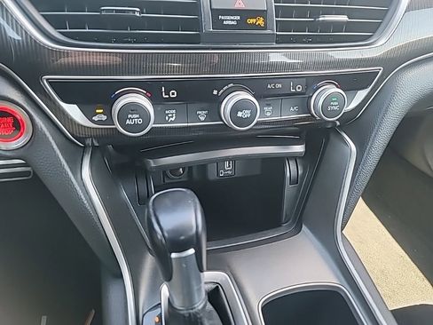 Used 2020 Honda Accord Sport image 13