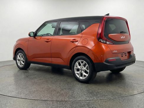Used 2025 Kia Soul LX w/ LX Technology Package image 6