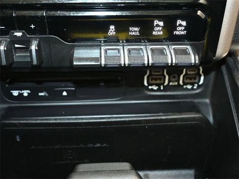 Used 2019 RAM 1500 Laramie image 14