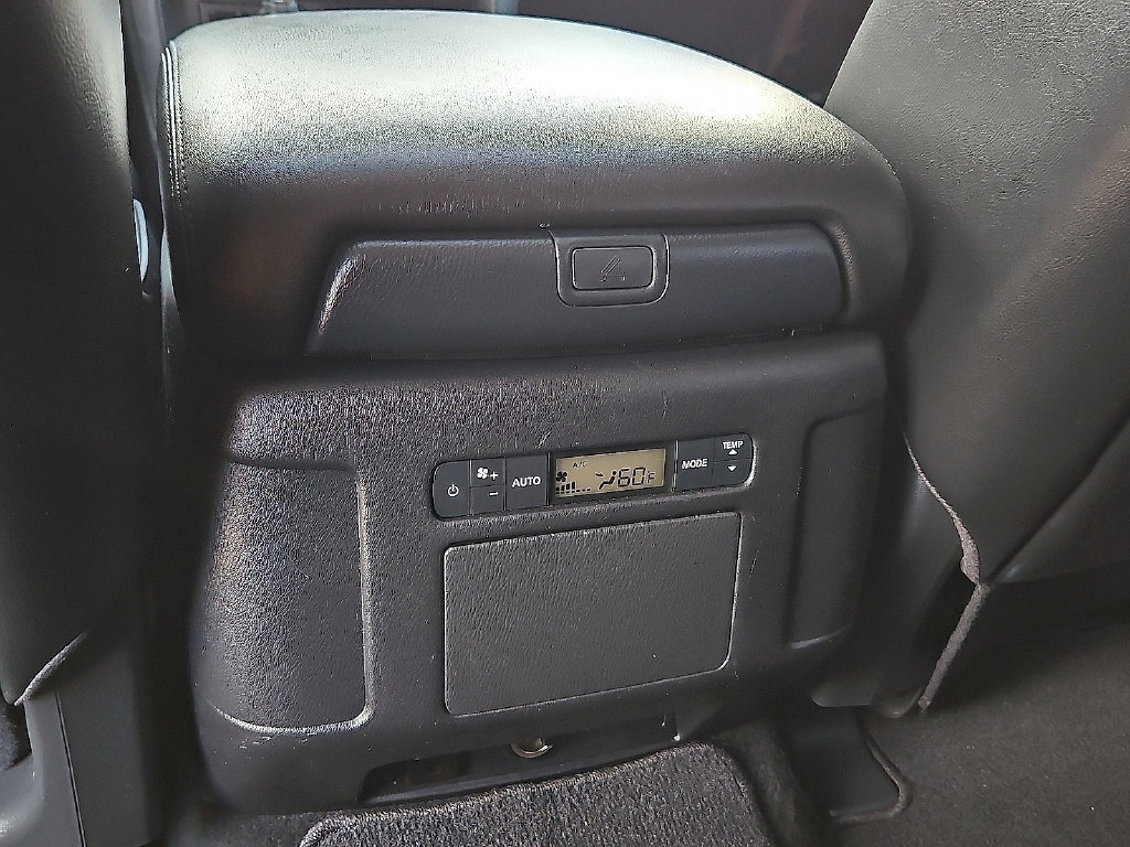 Used 2023 Nissan Armada SL RWD image 18