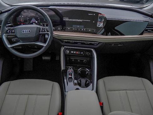 New 2025 Audi Q5 Premium Plus image 18
