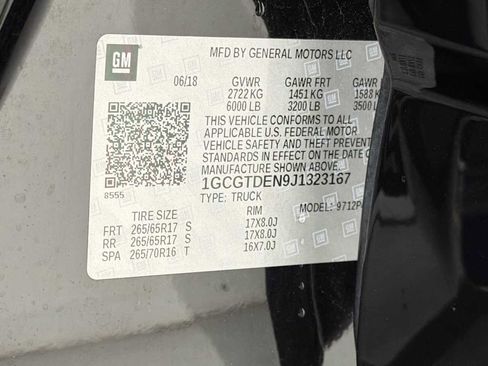 Used 2018 Chevrolet Colorado Z71 w/ Z71 Midnight Edition image 11