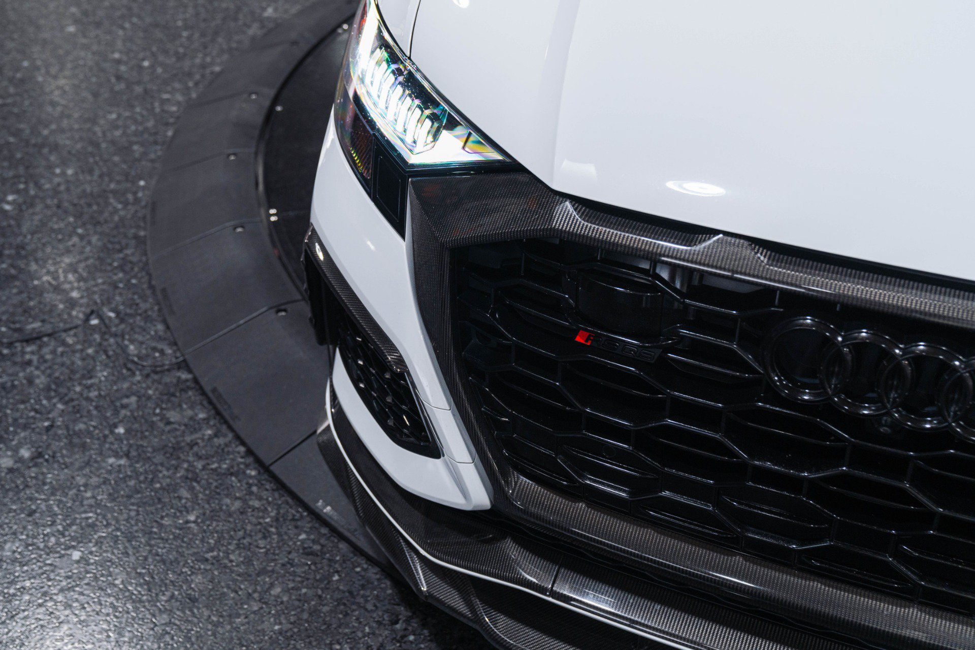 Used 2022 Audi RS Q8 w/ Carbon Optic Package AWD/4WD image 11