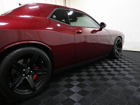 Used 2017 Dodge Challenger SRT Hellcat image 17