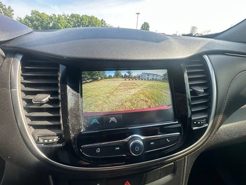 Used 2017 Chevrolet Trax LT w/ Sun & Sound Package FWD image 19