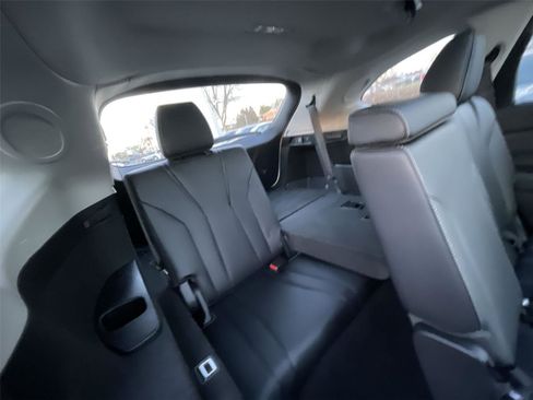 Used 2025 Acura MDX SH-AWD w/ Technology Package image 24