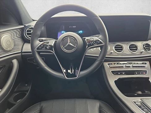 Certified 2021 Mercedes-Benz E 350 4MATIC Sedan image 18