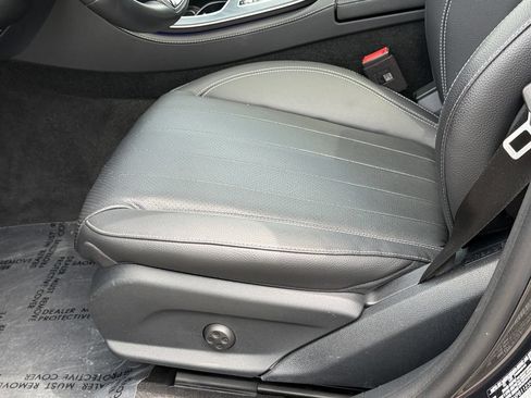 Used 2023 Mercedes-Benz E 350 4MATIC Sedan image 17