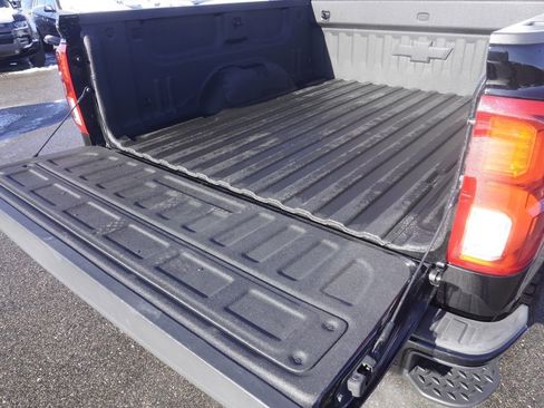 Used 2018 Chevrolet Silverado 1500 LTZ Z71 w/ LTZ Plus Package image 32