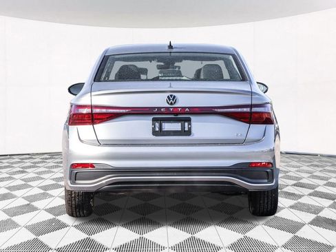 New 2026 Volkswagen Jetta SE FWD image 16