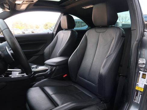 Used 2015 BMW M235i Coupe image 12