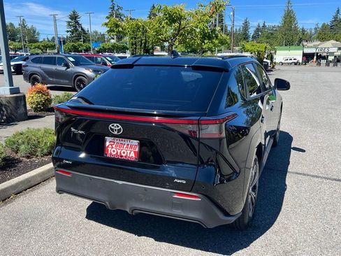 Used 2024 Toyota bZ4X AWD w/ Weather Package image 7