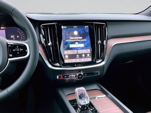 New 2026 Volvo V60 B5 Cross Country Ultra w/ Protection Package Premier image 6