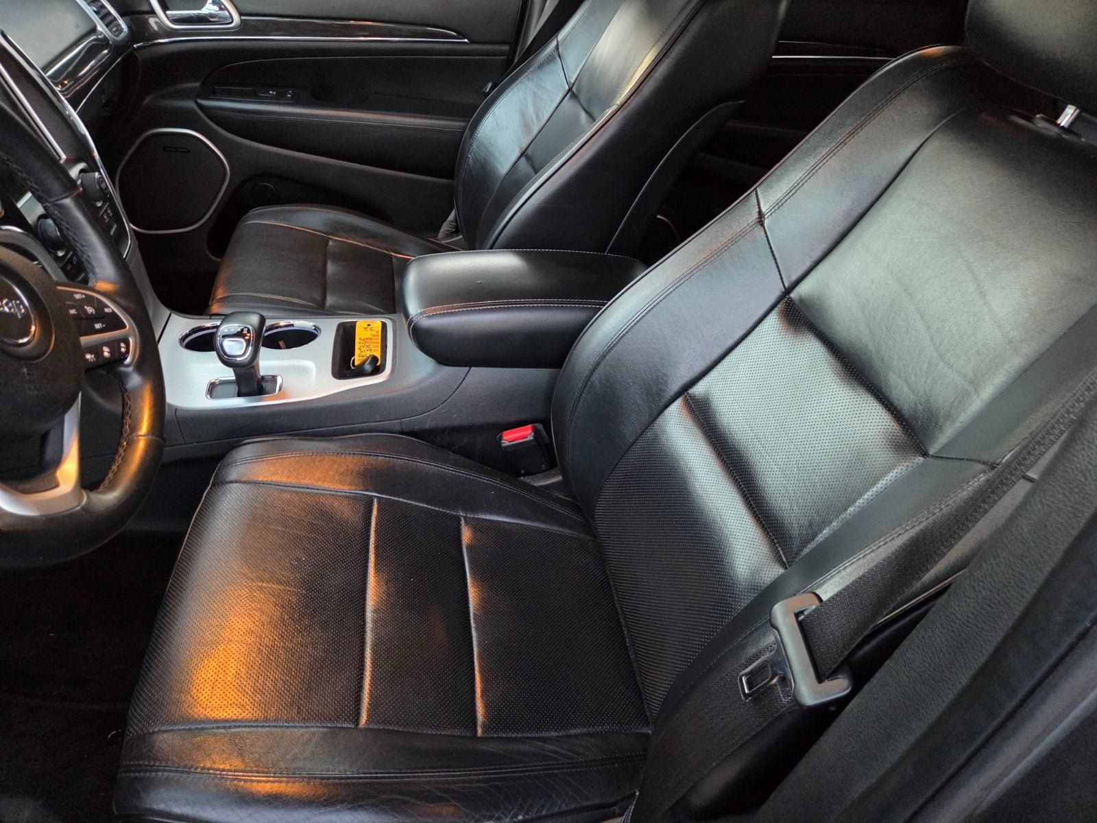 Used 2015 Jeep Grand Cherokee High Altitude RWD image 9
