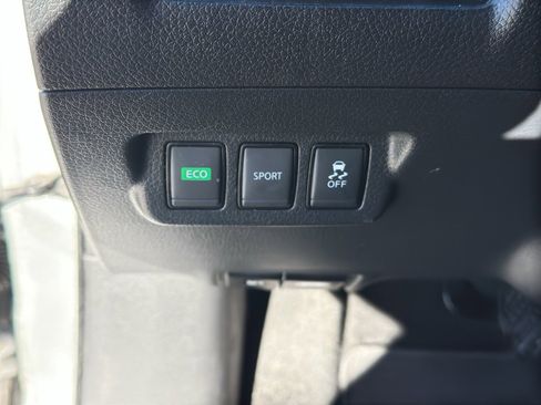 Used 2018 Nissan Sentra S image 22