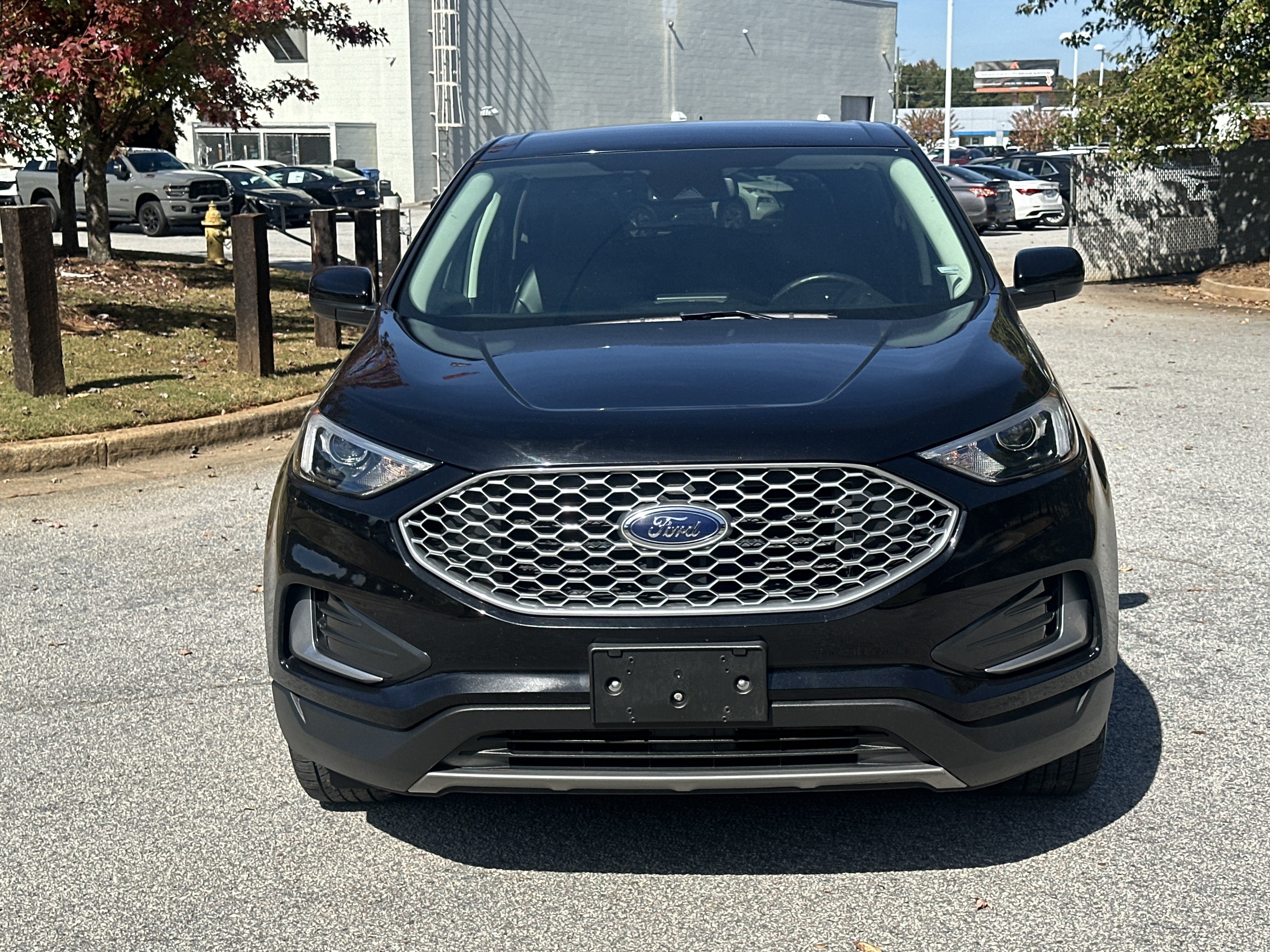 Used 2024 Ford Edge SEL AWD/4WD image 2