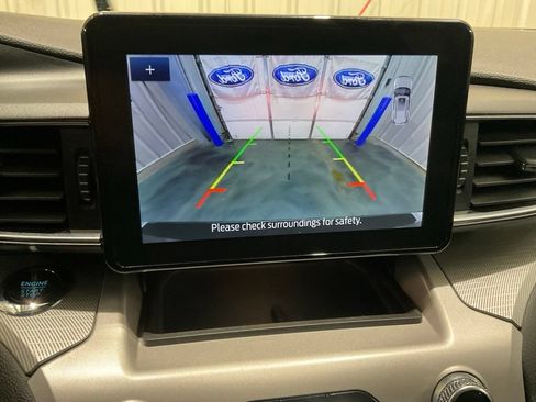 Used 2024 Ford Explorer XLT w/ Equipment Group 202A RWD image 19