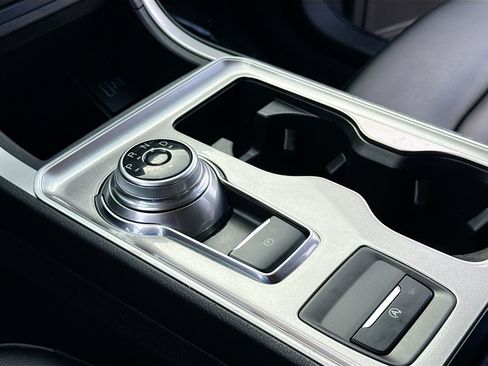 Used 2023 Ford Edge SEL image 11