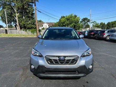 Used 2021 Subaru Crosstrek 2.0i Premium w/ Moonroof Package AWD/4WD image 2