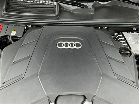 Used 2020 Audi Q7 3.0T Prestige w/ Prestige Package AWD/4WD image 31