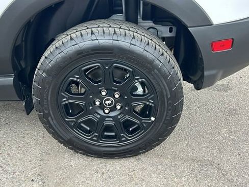Used 2025 Ford Bronco Sport Badlands image 6