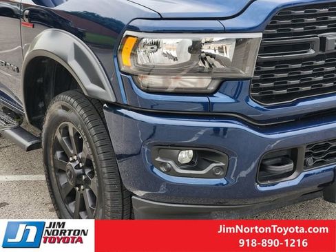 Used 2018 Toyota 4Runner Limited AWD/4WD image 10