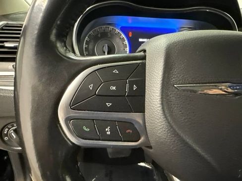 Used 2020 Chrysler 300 Touring w/ Sport Appearance Package RWD image 27