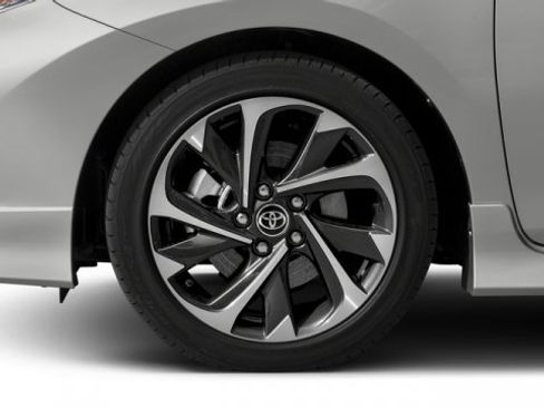 Used 2018 Toyota Corolla iM image 13