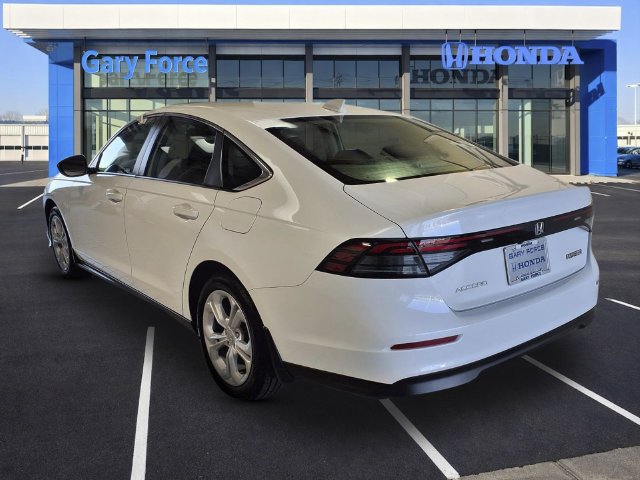 Certified 2025 Honda Accord LX image 3