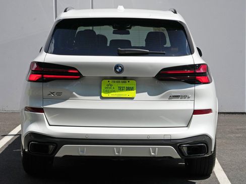 Used 2025 BMW X5 xDrive50e w/ Executive Package AWD/4WD image 54