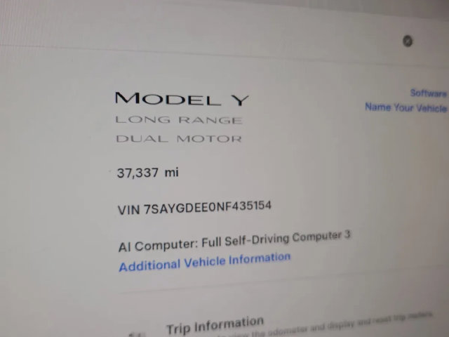 Used 2022 Tesla Model Y Long Range AWD/4WD image 5