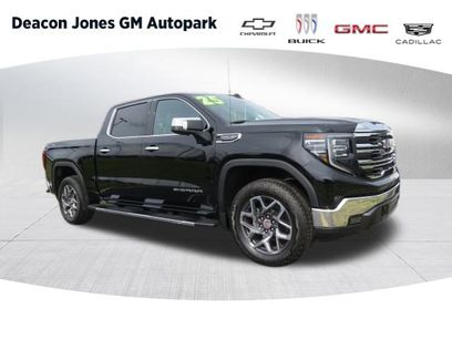 New 2025 GMC Sierra 1500 SLT w/ SLT Premium Package