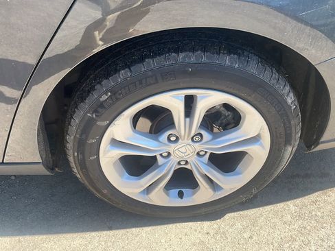 Used 2025 Honda Accord LX image 19