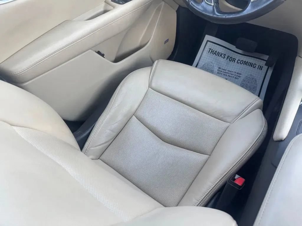 Used 2018 Cadillac XT5 Luxury w/ Driver Awareness Package FWD image 21