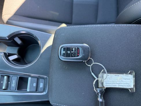 Used 2025 Honda Civic Sport image 22