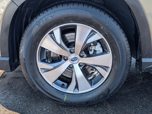 Used 2025 Subaru Ascent Premium image 15