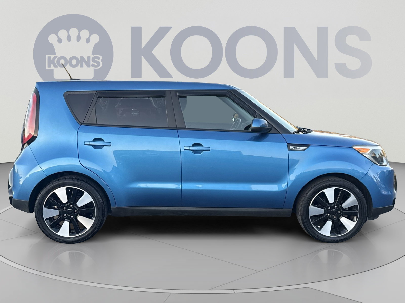 Used 2016 Kia Soul + w/ Designer's Package FWD image 12