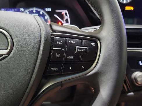 Used 2023 Lexus ES 350 image 17