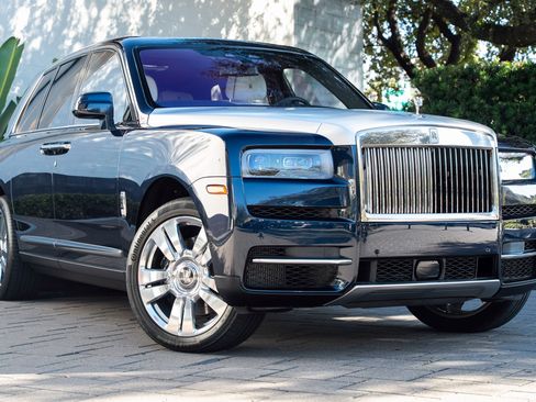 Certified 2022 Rolls-Royce Cullinan image 48