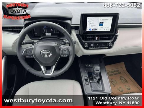 Used 2026 Toyota Corolla Cross LE w/ Cold Weather Package AWD/4WD image 13