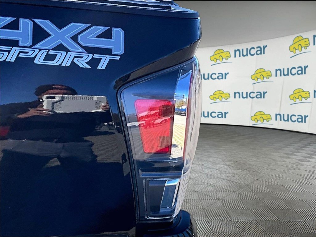 Used 2022 Toyota Tacoma TRD Sport AWD/4WD image 34