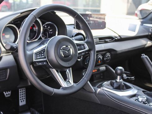 New 2026 MAZDA MX-5 Miata Club w/ Interior Package RWD image 14