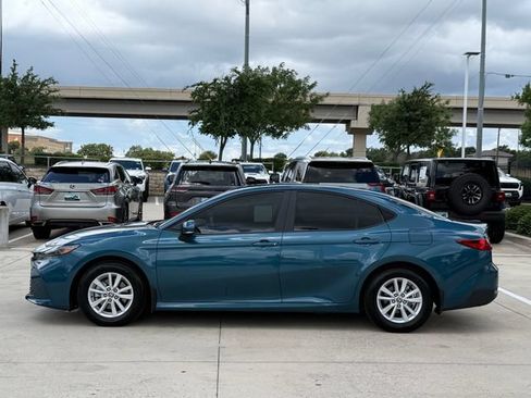 Used 2026 Toyota Camry LE w/ Convenience Package FWD image 7