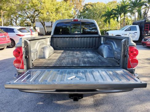 Used 2006 Dodge Dakota ST image 7